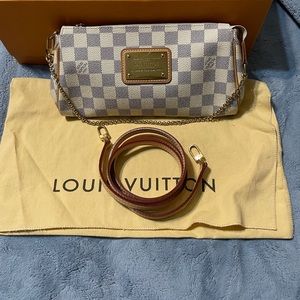 ❌SOLD❌Louis Vuitton Eva clutch Azur